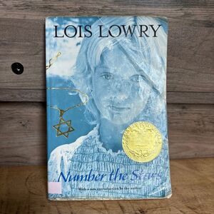 Number the Stars by Lois Lowry Paperback book in used condition Jewish Holocaust